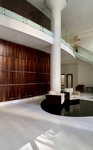 Apartamento para alugar com 115m², 2 quartos e 2 vagas Apartamento para alugar com 115m², 2 quartos e 2 vagasHall de Entrada