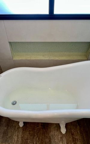 Apartamento para alugar com 115m², 2 quartos e 2 vagas Apartamento para alugar com 115m², 2 quartos e 2 vagasBanheiro da Suíte