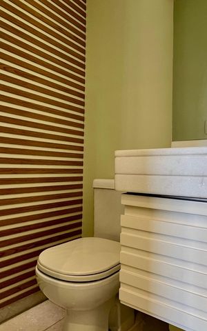 Apartamento para alugar com 115m², 2 quartos e 2 vagas Apartamento para alugar com 115m², 2 quartos e 2 vagasLavabo