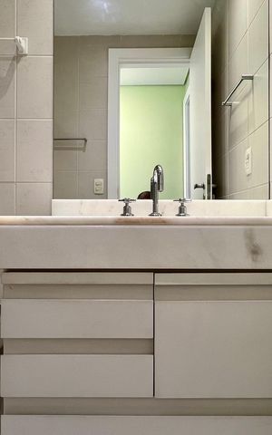 Apartamento para alugar com 115m², 2 quartos e 2 vagas Apartamento para alugar com 115m², 2 quartos e 2 vagasBanheiro Social