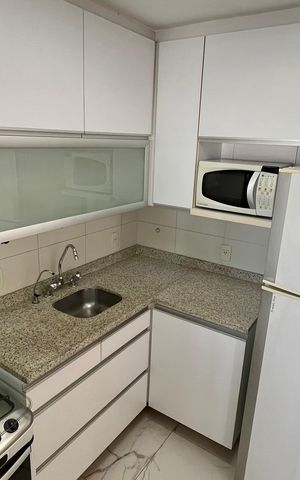 Apartamento para alugar com 115m², 2 quartos e 2 vagas Apartamento para alugar com 115m², 2 quartos e 2 vagasCozinha