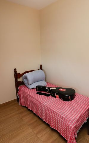 Casa à venda com 336m², 5 quartos e 3 vagas Casa à venda com 336m², 5 quartos e 3 vagasQuarto 2