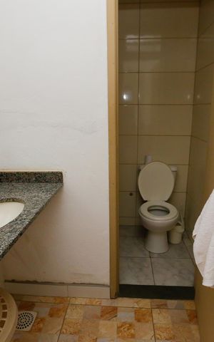 Casa à venda com 336m², 5 quartos e 3 vagas Casa à venda com 336m², 5 quartos e 3 vagasBanheiro