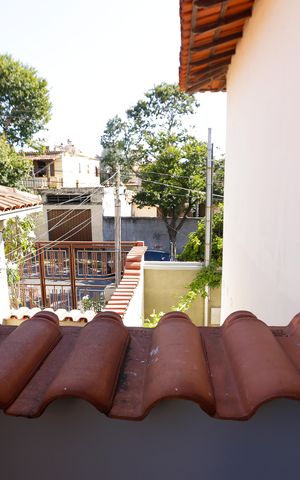 Casa à venda com 336m², 5 quartos e 3 vagas Casa à venda com 336m², 5 quartos e 3 vagasVista Terraço