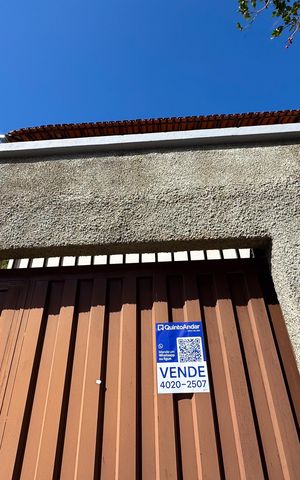 Casa à venda com 336m², 5 quartos e 3 vagas Casa à venda com 336m², 5 quartos e 3 vagasPlaca