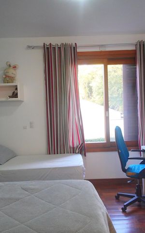 Casa à venda com 350m², 5 quartos e 3 vagasSuíte 3