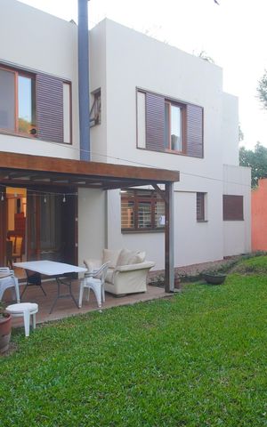 Casa à venda com 350m², 5 quartos e 3 vagasQuintal
