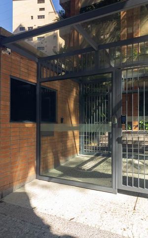 Apartamento para alugar com 260m², 3 quartos e 4 vagasFachada