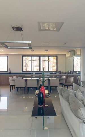 Apartamento para alugar com 260m², 3 quartos e 4 vagasSala