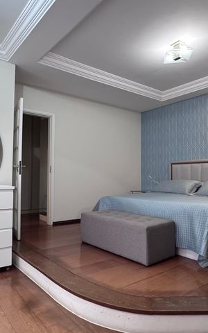 Casa à venda com 334m², 6 quartos e 9 vagas Casa à venda com 334m², 6 quartos e 9 vagasSuíte 1