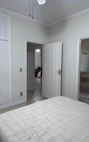 Casa à venda com 334m², 6 quartos e 9 vagas Casa à venda com 334m², 6 quartos e 9 vagasSuíte 2