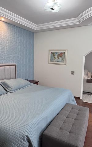 Casa à venda com 334m², 6 quartos e 9 vagas Casa à venda com 334m², 6 quartos e 9 vagasSuíte 1