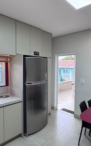Casa à venda com 334m², 6 quartos e 9 vagas Casa à venda com 334m², 6 quartos e 9 vagasCozinha