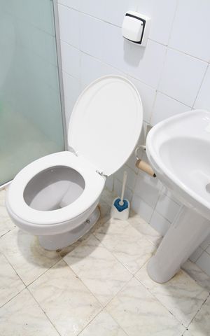 Casa para alugar com 150m², 2 quartos e 4 vagasBanheiro da Suíte 2