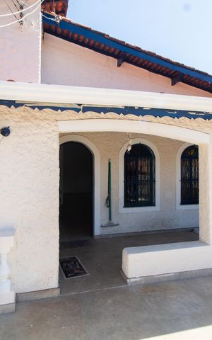 Casa à venda com 200m², 5 quartos e 2 vagas Casa à venda com 200m², 5 quartos e 2 vagasÁrea Externa