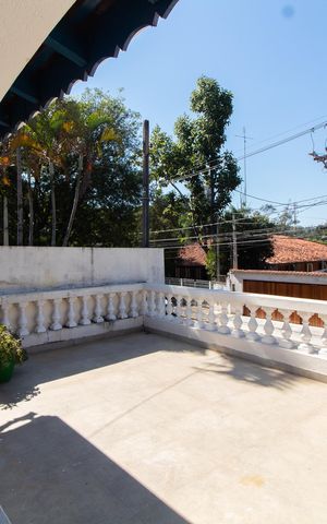 Casa à venda com 200m², 5 quartos e 2 vagas Casa à venda com 200m², 5 quartos e 2 vagasÁrea Externa