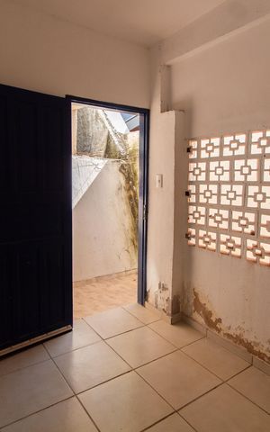 Casa à venda com 200m², 5 quartos e 2 vagas Casa à venda com 200m², 5 quartos e 2 vagasÁrea de Serviço