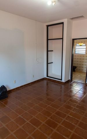 Casa à venda com 200m², 5 quartos e 2 vagas Casa à venda com 200m², 5 quartos e 2 vagasSuíte 2