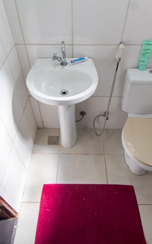 Casa à venda com 200m², 5 quartos e 2 vagas Casa à venda com 200m², 5 quartos e 2 vagasBanheiro da Suíte 1