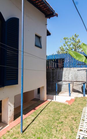 Casa à venda com 200m², 5 quartos e 2 vagas Casa à venda com 200m², 5 quartos e 2 vagasÁrea Externa