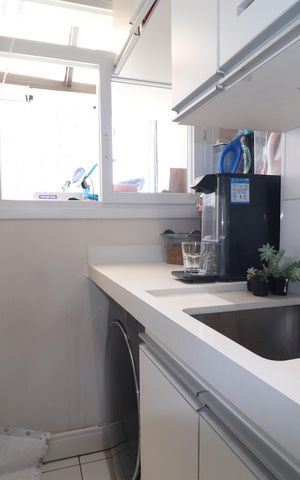 Apartamento à venda com 72m², 3 quartos e 1 vagaÁrea de Serviço
