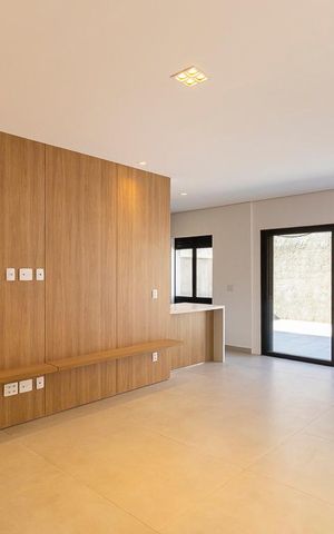 Casa de condomínio à venda com 138m², 3 quartos e 2 vagasSala