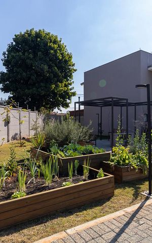 Casa de condomínio à venda com 138m², 3 quartos e 2 vagasÁrea comum - Horta