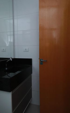 Apartamento para alugar com 69m², 2 quartos e sem vagaBanheiro