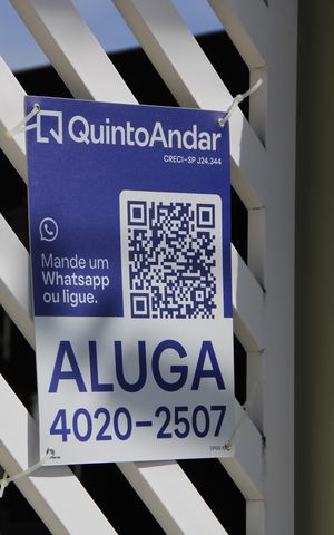 Casa para alugar com 120m², 2 quartos e 1 vagaPlaca
