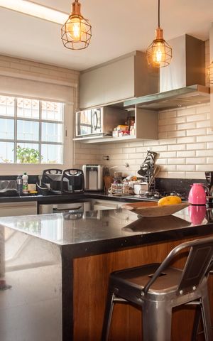 Casa à venda com 164m², 2 quartos e 2 vagasCozinha