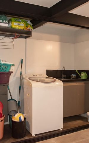 Casa à venda com 164m², 2 quartos e 2 vagasÁrea de Serviço