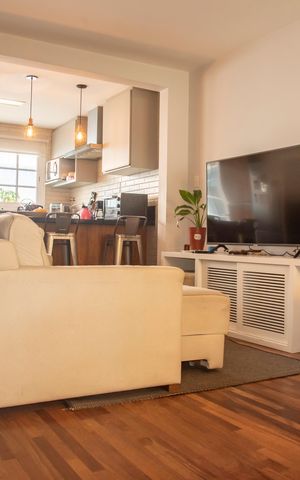 Casa à venda com 164m², 2 quartos e 2 vagasSala