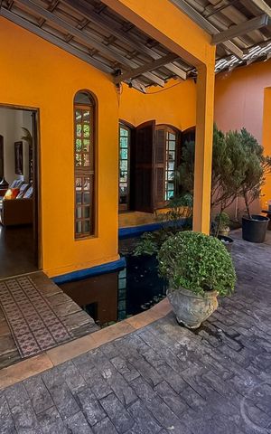 Casa de condomínio à venda com 230m², 3 quartos e 3 vagas Casa de condomínio à venda com 230m², 3 quartos e 3 vagasÁrea externa