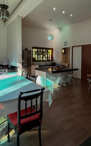 Casa de condomínio à venda com 230m², 3 quartos e 3 vagas Casa de condomínio à venda com 230m², 3 quartos e 3 vagasSala/Cozinha