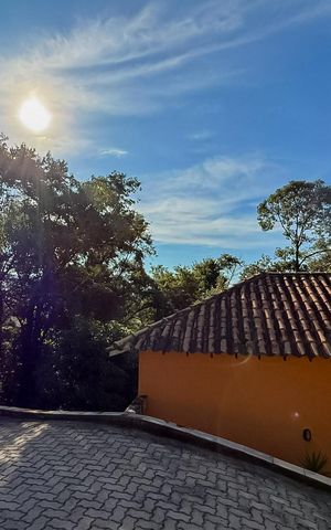 Casa de condomínio à venda com 230m², 3 quartos e 3 vagas Casa de condomínio à venda com 230m², 3 quartos e 3 vagasÁrea externa