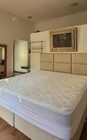 Casa de condomínio à venda com 230m², 3 quartos e 3 vagas Casa de condomínio à venda com 230m², 3 quartos e 3 vagasQuarto 2 - Suíte