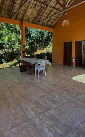 Casa de condomínio à venda com 230m², 3 quartos e 3 vagas Casa de condomínio à venda com 230m², 3 quartos e 3 vagasÁrea externa
