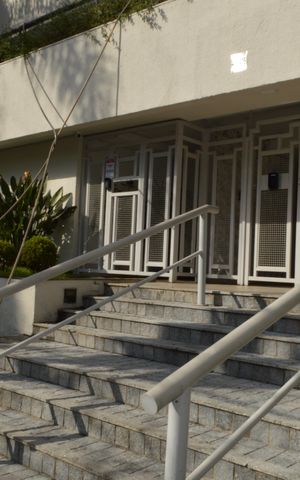 Apartamento à venda com 83m², 2 quartos e 1 vagaFachada + plaquinha