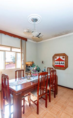 Casa à venda com 250m², 3 quartos e 8 vagas Casa à venda com 250m², 3 quartos e 8 vagasSala 2