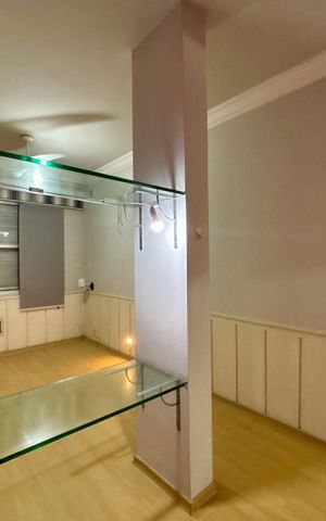 Apartamento à venda com 280m², 4 quartos e 2 vagas Apartamento à venda com 280m², 4 quartos e 2 vagasSuíte