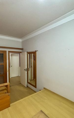 Apartamento à venda com 280m², 4 quartos e 2 vagas Apartamento à venda com 280m², 4 quartos e 2 vagasQuarto 2