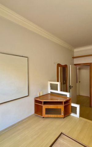 Apartamento à venda com 280m², 4 quartos e 2 vagas Apartamento à venda com 280m², 4 quartos e 2 vagasQuarto 2