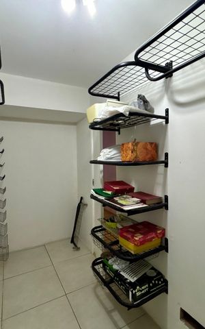 Apartamento à venda com 280m², 4 quartos e 2 vagas Apartamento à venda com 280m², 4 quartos e 2 vagasSuíte - closet