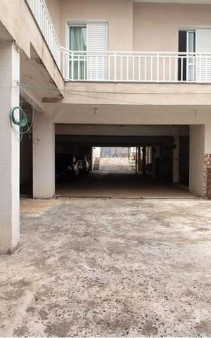 Casa à venda com 282m², 3 quartos e 10 vagas