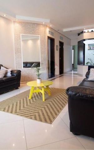Casa à venda com 282m², 3 quartos e 10 vagas