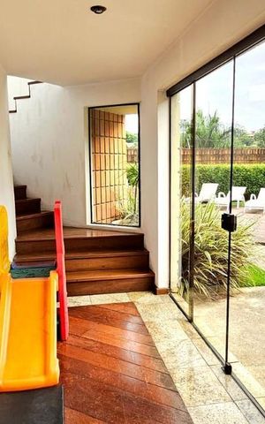 Casa à venda com 530m², 5 quartos e 8 vagas