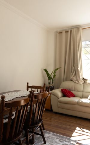 Casa de condomínio à venda com 72m², 2 quartos e 1 vaga Casa de condomínio à venda com 72m², 2 quartos e 1 vagaSala