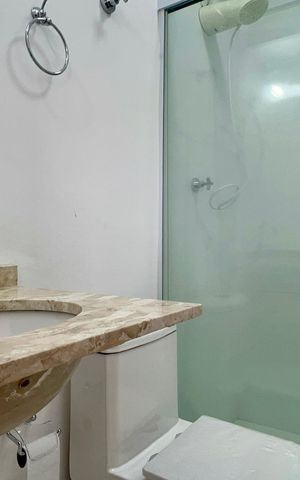 Apartamento para alugar com 130m², 2 quartos e 1 vaga Apartamento para alugar com 130m², 2 quartos e 1 vagaBanheiro da Suíte 2