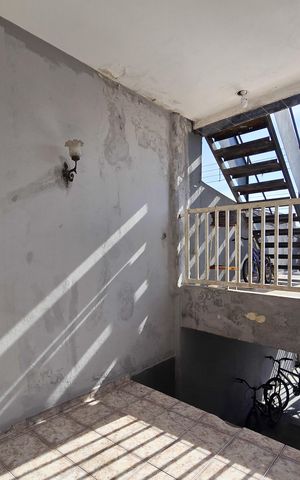 Casa à venda com 198m², 4 quartos e 3 vagas Casa à venda com 198m², 4 quartos e 3 vagasEntrada