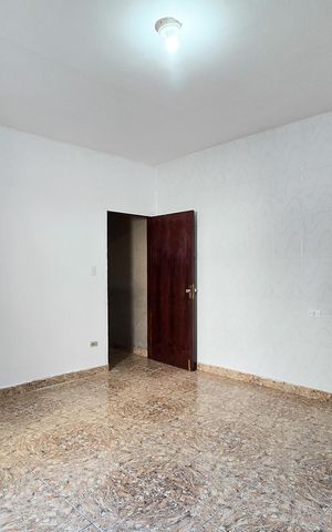 Casa à venda com 198m², 4 quartos e 3 vagas Casa à venda com 198m², 4 quartos e 3 vagasQuarto 2 - Casa 1